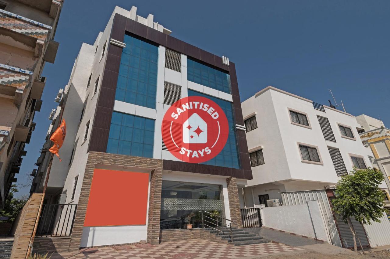 Oyo Flagship 19196 Shree Sai Niladri Residency Shirdi Bagian luar foto