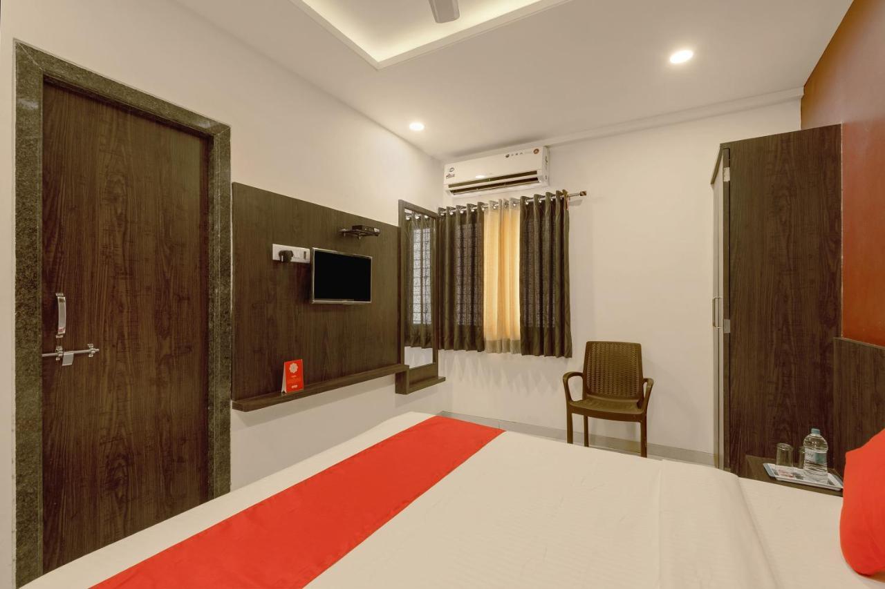 Oyo Flagship 19196 Shree Sai Niladri Residency Shirdi Bagian luar foto